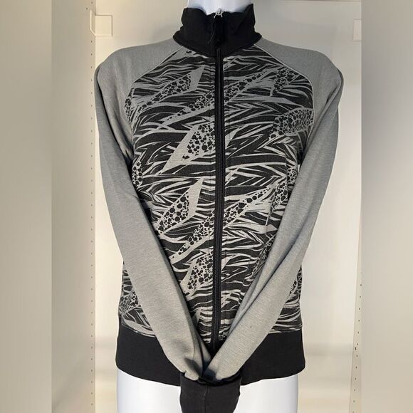 Zumba Fitness Jacket - Picture 1 of 6